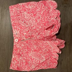 Lilly Pulitzer pink/white Callahan shorts size 00